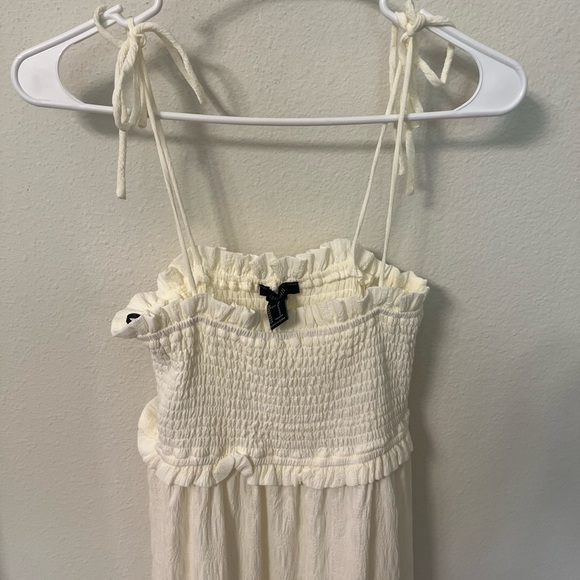Forever 21 white long dress in size small - Picture 2 of 3